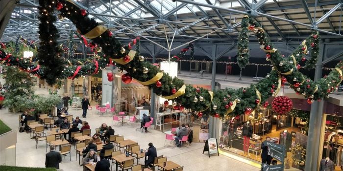 CHQ Mall at Christmas